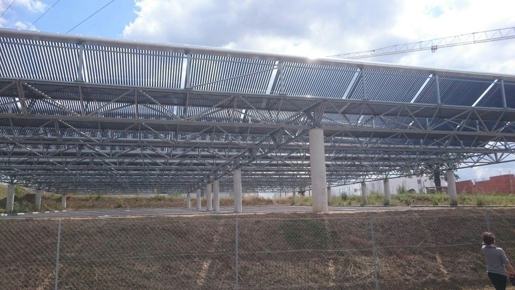 Tyhjiöputkikeräinkenttä Balmassa Ranskassa 1024x576